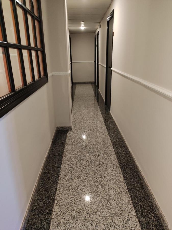 Hotel Querol 瓦德诺比斯 外观 照片